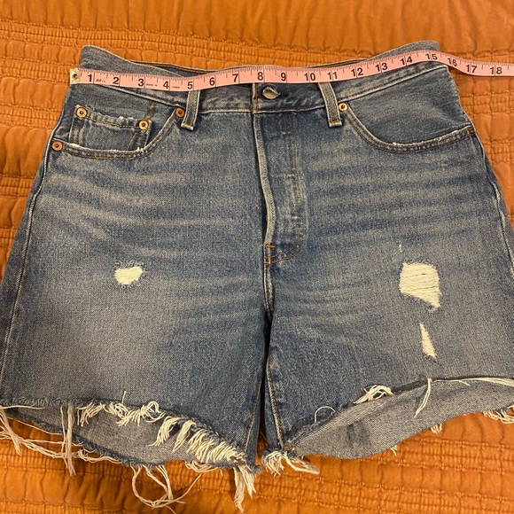 Levi’s denim shorts sz 28 high rise - Picture 5 of 5